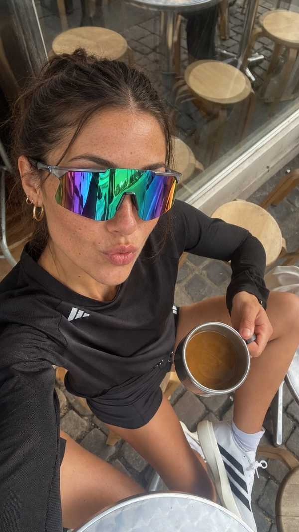 COZELIO PRO — lifestyle grey cafe